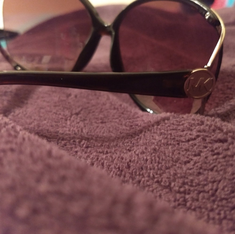Micheael Kors sun glasses